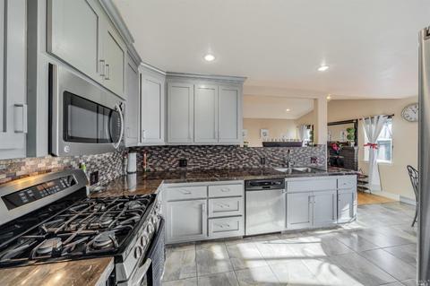 410 Wilson Ln, Windsor, CA 95492 photo 12