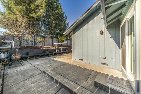 410 Wilson Ln, Windsor, CA 95492 photo 18