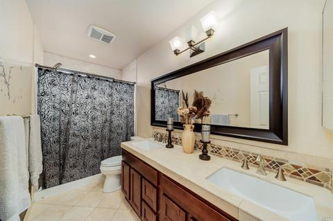 410 Wilson Ln, Windsor, CA 95492 photo 14