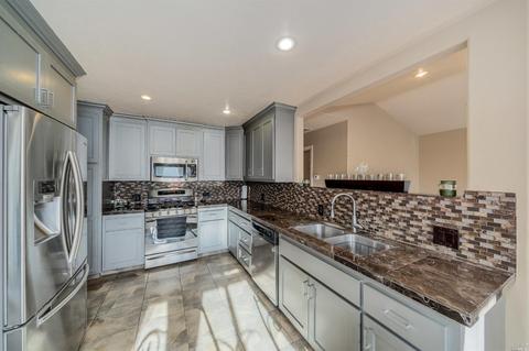 410 Wilson Ln, Windsor, CA 95492 photo 11