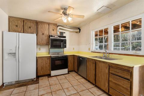 325 Smith Dr, Petaluma, CA 94952 photo 14