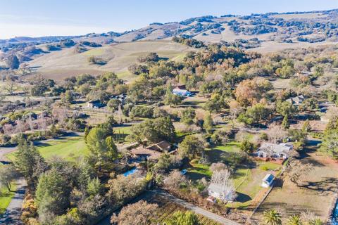 19385 Wyatt Rd, Sonoma, CA 95476 photo 2