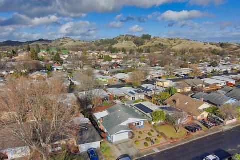 268 Grape St, Vacaville, CA 95688 photo 5