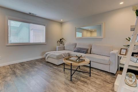 4302 Saint Charles Pl, Concord, CA 94521 photo 3