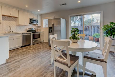 4302 Saint Charles Pl, Concord, CA 94521 photo 5