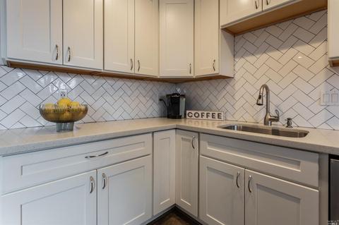 4302 Saint Charles Pl, Concord, CA 94521 photo 9
