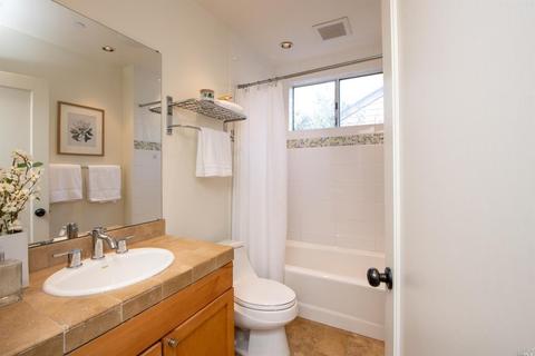 33 Durham Rd, San Anselmo, CA 94960 photo 20