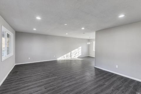 525 Birkdale Dr, Vallejo, CA 94591 photo 9