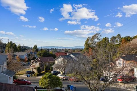 525 Birkdale Dr, Vallejo, CA 94591 photo 2