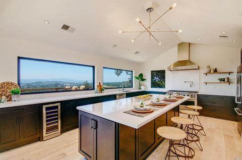 1069 Shadybrook Ln, Napa, CA 94558 photo 5