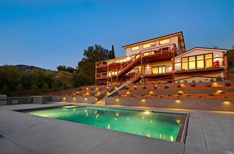 1069 Shadybrook Ln, Napa, CA 94558 photo 2