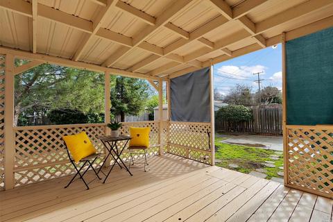584 Laurel St, Vallejo, CA 94591 photo 15