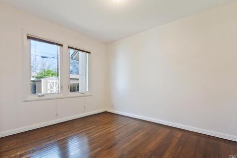 584 Laurel St, Vallejo, CA 94591 photo 18