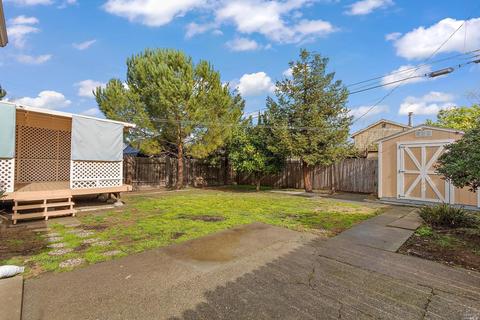 584 Laurel St, Vallejo, CA 94591 photo 22