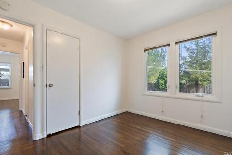 584 Laurel St, Vallejo, CA 94591 photo 19