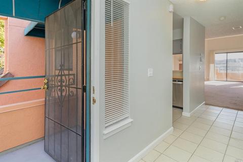 186 Nantucket Ln, Vallejo, CA 94590 photo 19