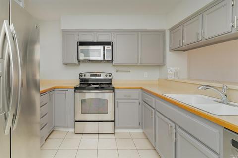 186 Nantucket Ln, Vallejo, CA 94590 photo 3
