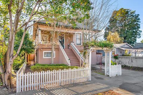 310 Edith St, Petaluma, CA 94952 photo 2