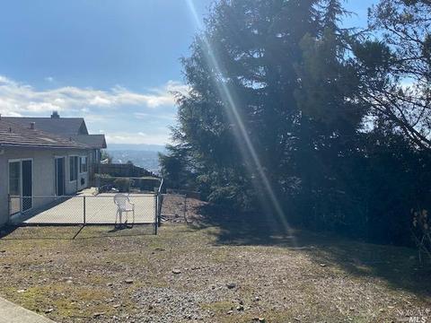 136 Ron Ct, Vallejo, CA 94591 photo 3