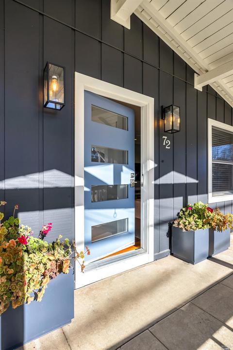 72 1st St, Napa, CA 94559 photo 2