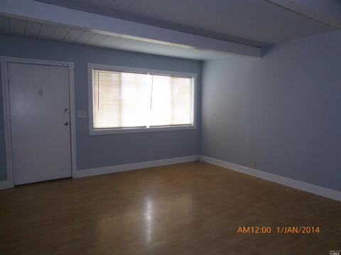 913 Johnson St, Fairfield, CA 94533 photo 3