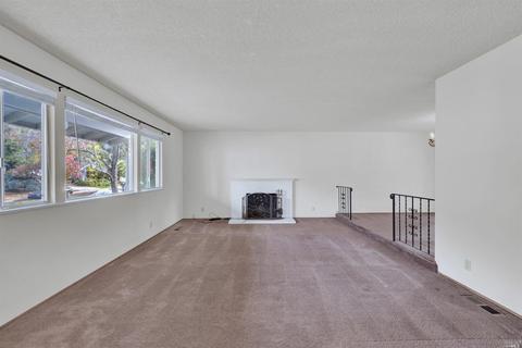 635 Fleming Ave E, Vallejo, CA 94591 photo 12