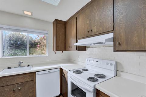 635 Fleming Ave E, Vallejo, CA 94591 photo 24
