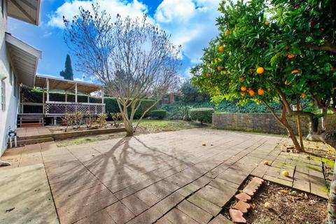 635 Fleming Ave E, Vallejo, CA 94591 photo 42