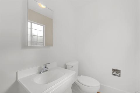635 Fleming Ave E, Vallejo, CA 94591 photo 29