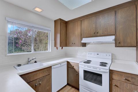 635 Fleming Ave E, Vallejo, CA 94591 photo 21