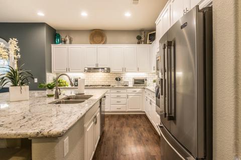 768 Overture Ln, Fairfield, CA 94534 photo 13