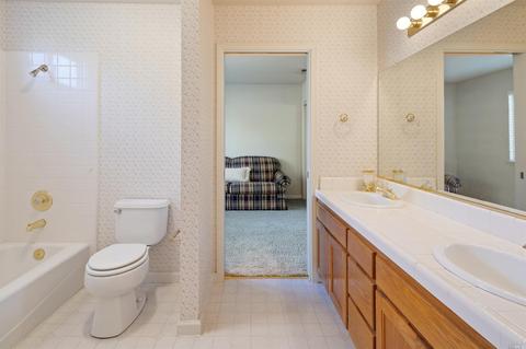 421 Godfrey Dr, Windsor, CA 95492 photo 18