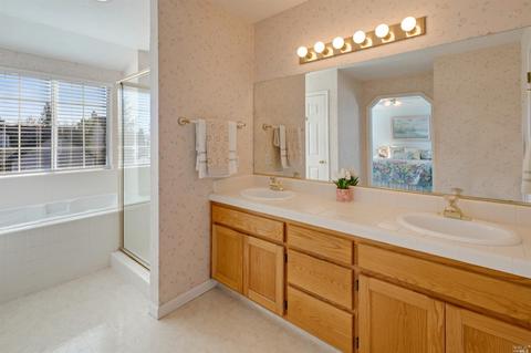421 Godfrey Dr, Windsor, CA 95492 photo 13
