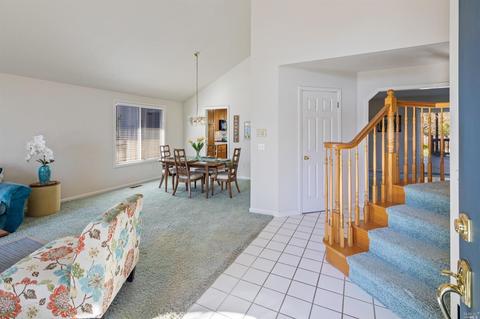 421 Godfrey Dr, Windsor, CA 95492 photo 5