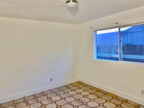 1027 1027 12 York St, Vallejo, CA 94590 photo 19