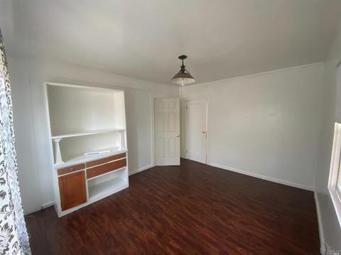 1027 1027 12 York St, Vallejo, CA 94590 photo 7
