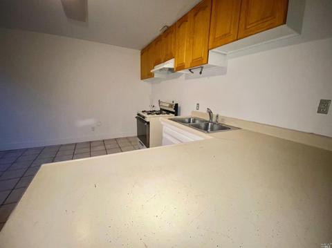 1027 1027 12 York St, Vallejo, CA 94590 photo 16