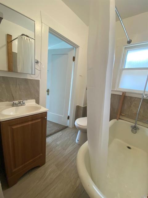 1027 1027 12 York St, Vallejo, CA 94590 photo 9