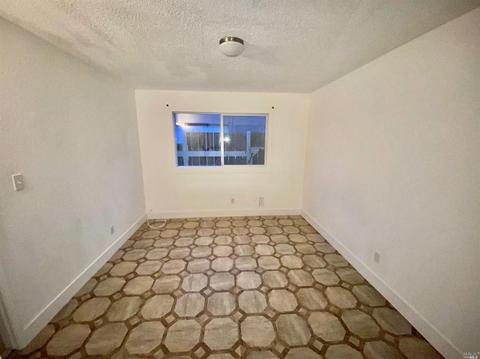 1027 1027 12 York St, Vallejo, CA 94590 photo 21