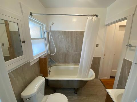 1027 1027 12 York St, Vallejo, CA 94590 photo 8