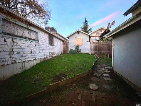 1027 1027 12 York St, Vallejo, CA 94590 photo 24