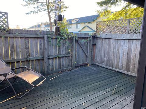 8152 Sunflower Dr, Cotati, CA 94931 photo 2
