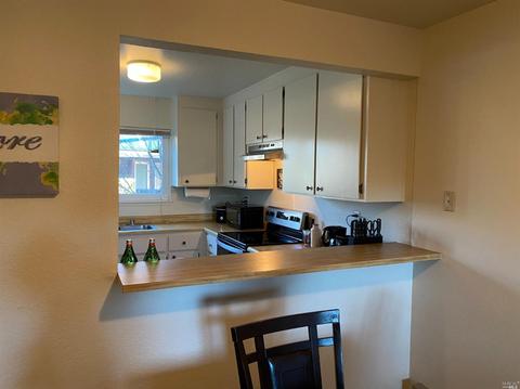 8152 Sunflower Dr, Cotati, CA 94931 photo 4