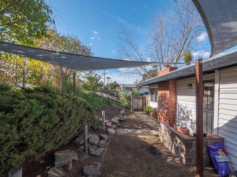 300 Cabrillo Ave, Vallejo, CA 94591 photo 2