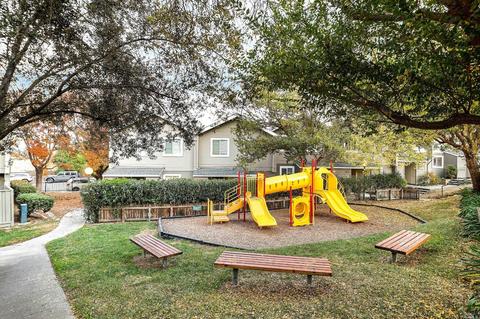 1285 Redwood Blvd #E, Novato, CA 94947 photo 17