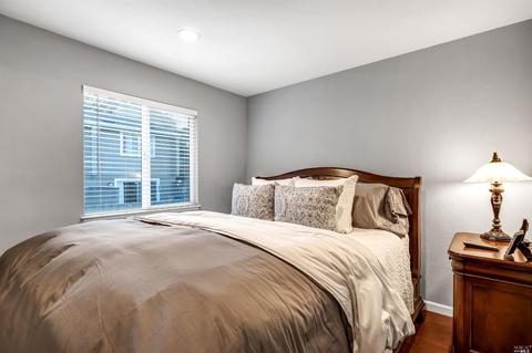 1285 Redwood Blvd #E, Novato, CA 94947 photo 9