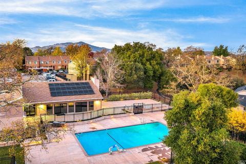 1285 Redwood Blvd #E, Novato, CA 94947 photo 3