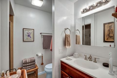 1285 Redwood Blvd #E, Novato, CA 94947 photo 10