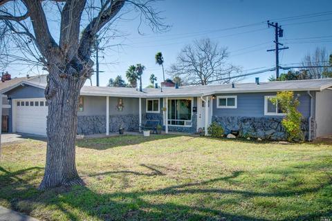 1215 Lassen St, Vallejo, CA 94591 photo 2