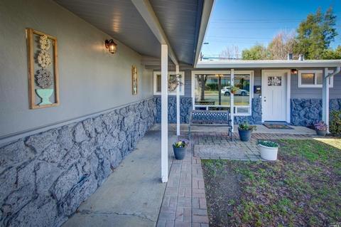 1215 Lassen St, Vallejo, CA 94591 photo 4